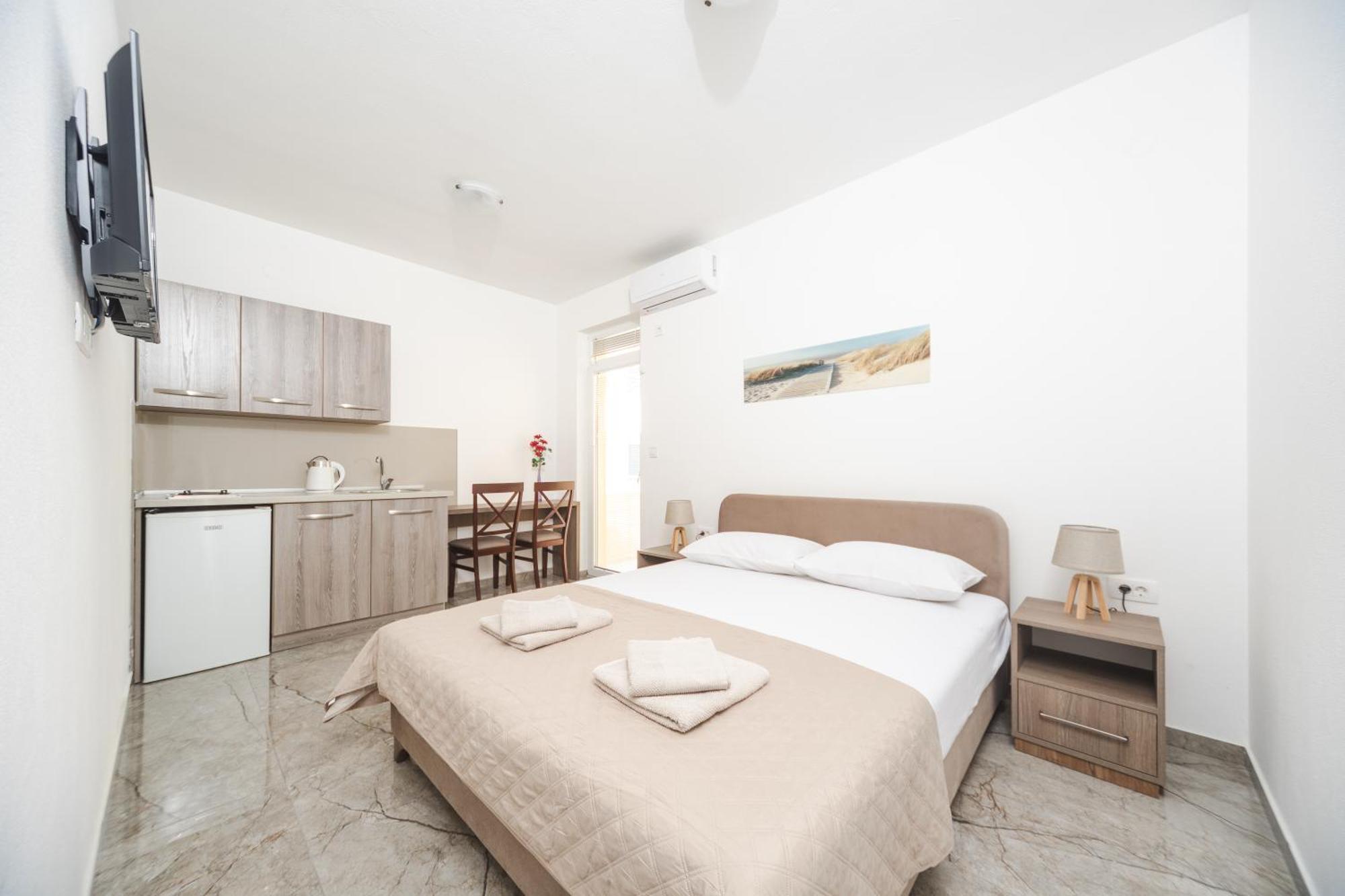Apartmani Agape Petrovac エクステリア 写真