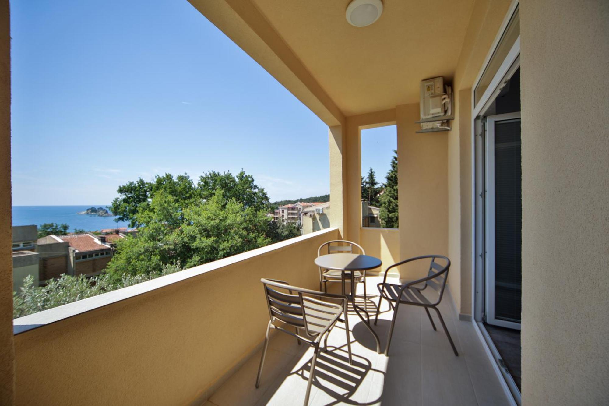 Apartmani Agape Petrovac エクステリア 写真