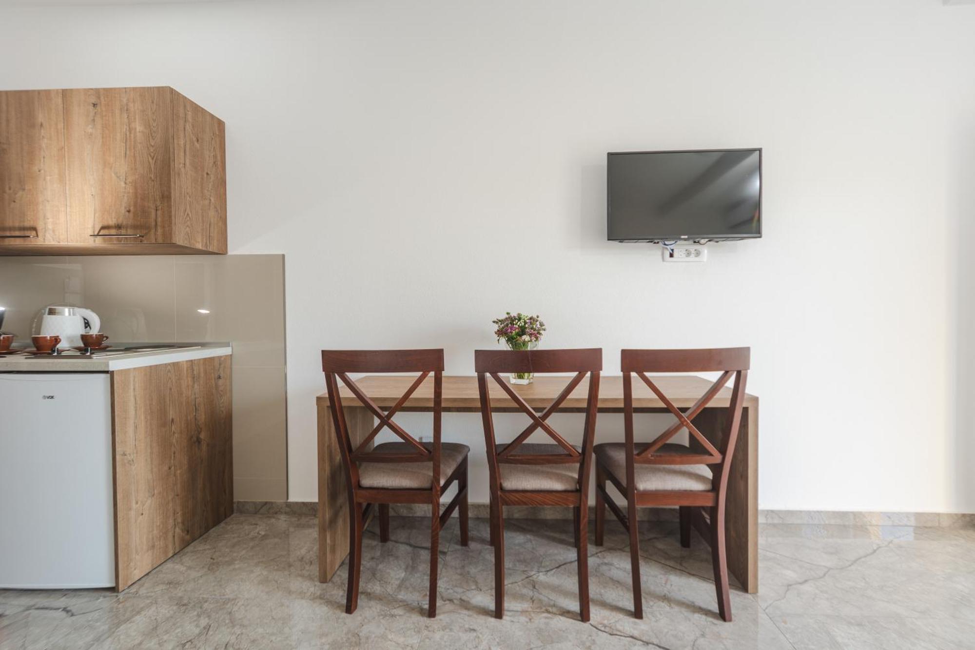 Apartmani Agape Petrovac エクステリア 写真