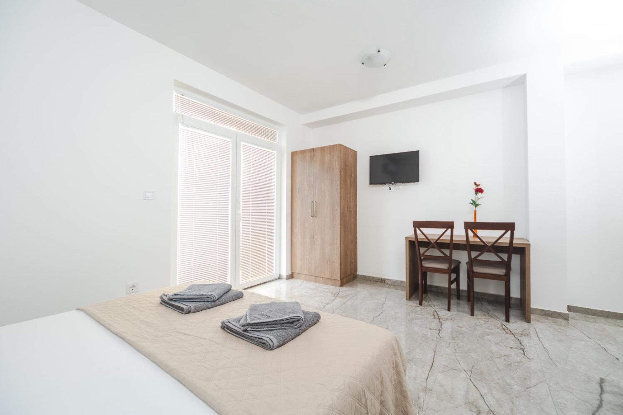 Apartmani Agape Petrovac エクステリア 写真