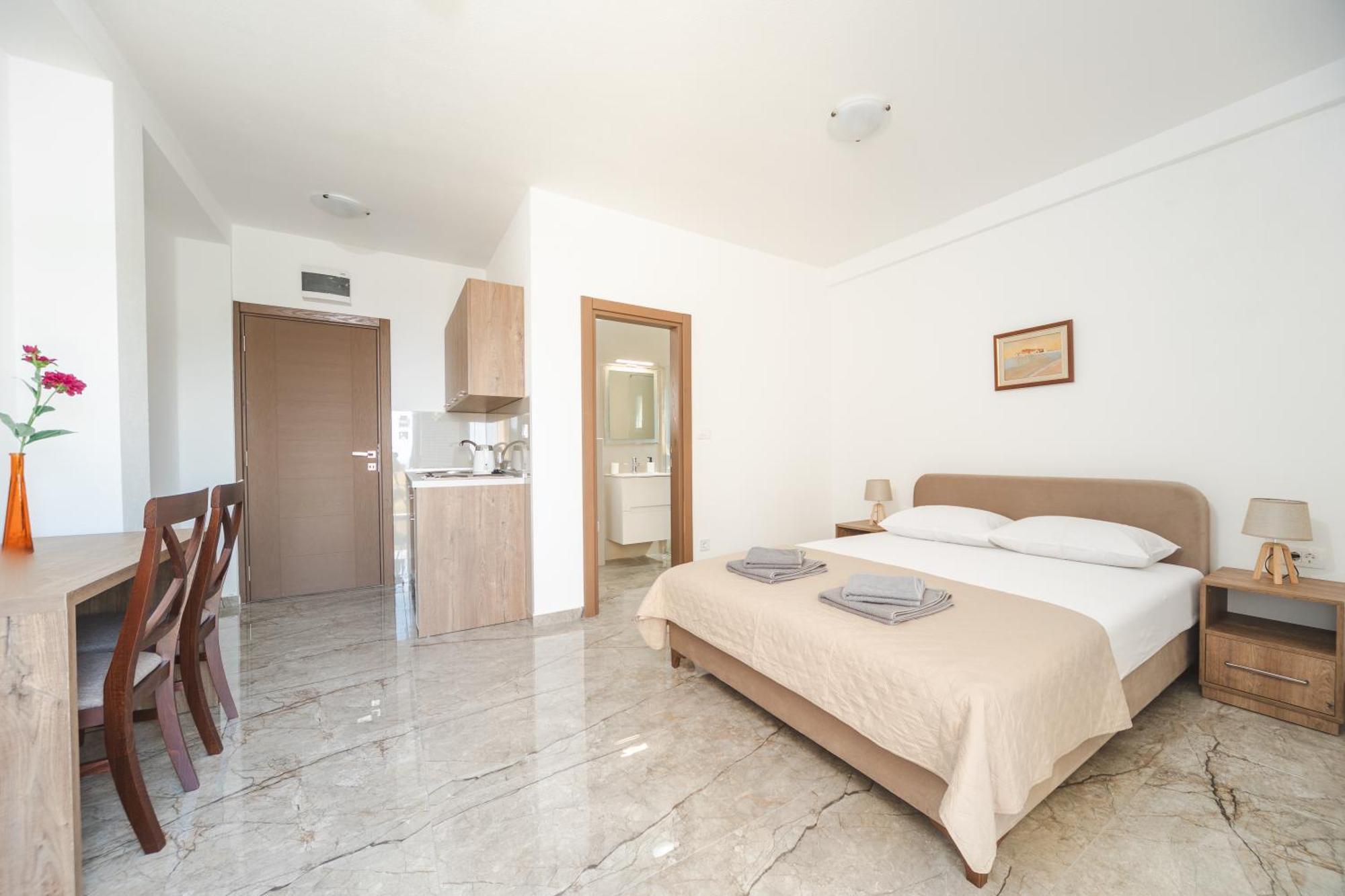 Apartmani Agape Petrovac エクステリア 写真