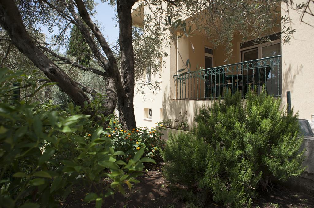 Apartmani Agape Petrovac エクステリア 写真