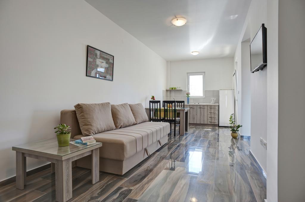 Apartmani Agape Petrovac エクステリア 写真