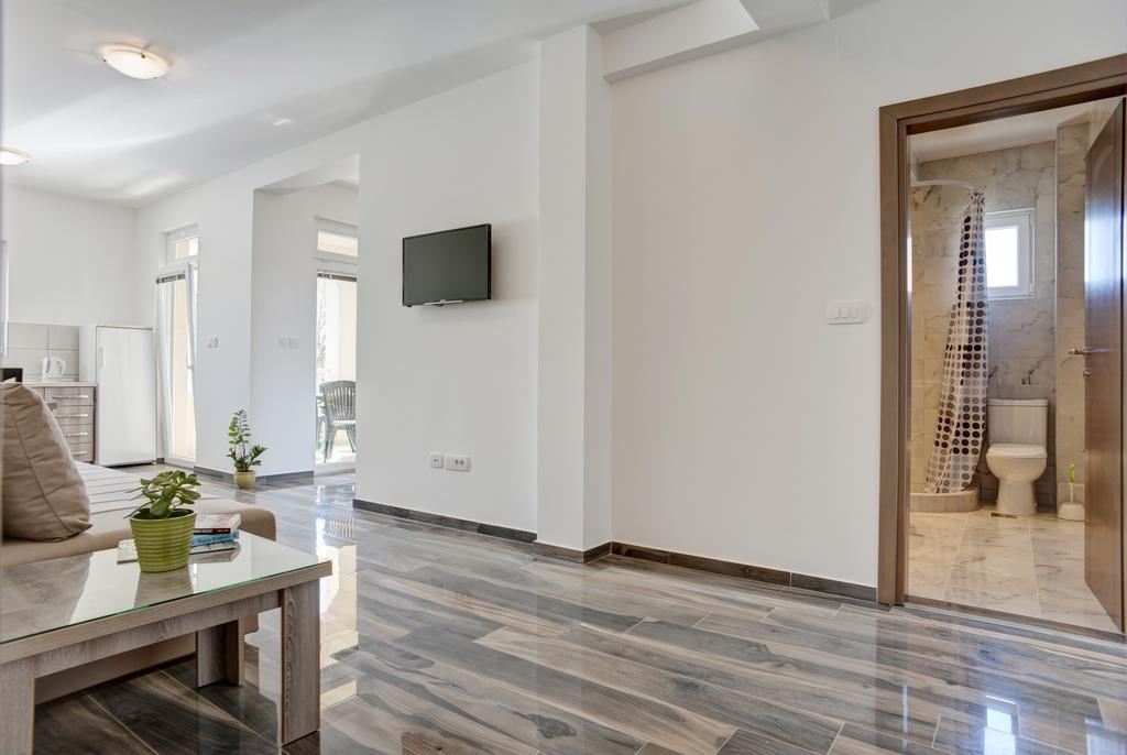 Apartmani Agape Petrovac エクステリア 写真