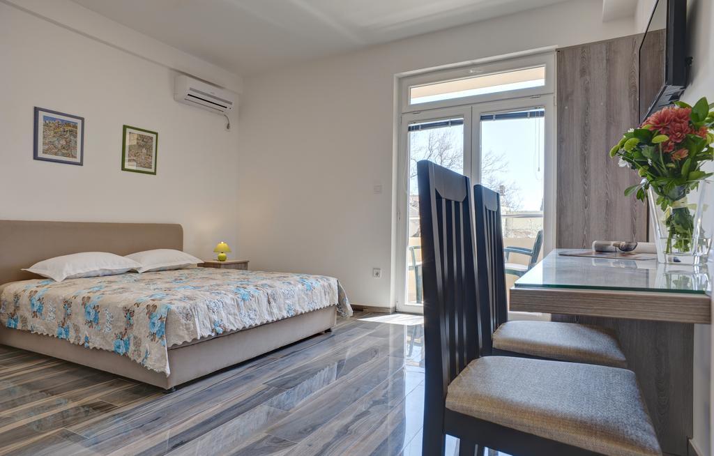 Apartmani Agape Petrovac エクステリア 写真
