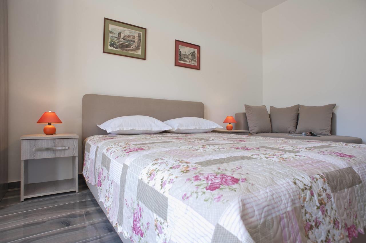 Apartmani Agape Petrovac エクステリア 写真